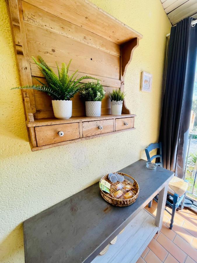 Bel Appartement Avec Mezzanine, Vue Mer Et Piscine Cogolin Zewnętrze zdjęcie